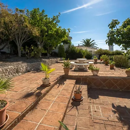 Private Heated Pool, Jacuzzi & 1225M2 Garden In Villa Cipreses Frigiliana Exterior foto