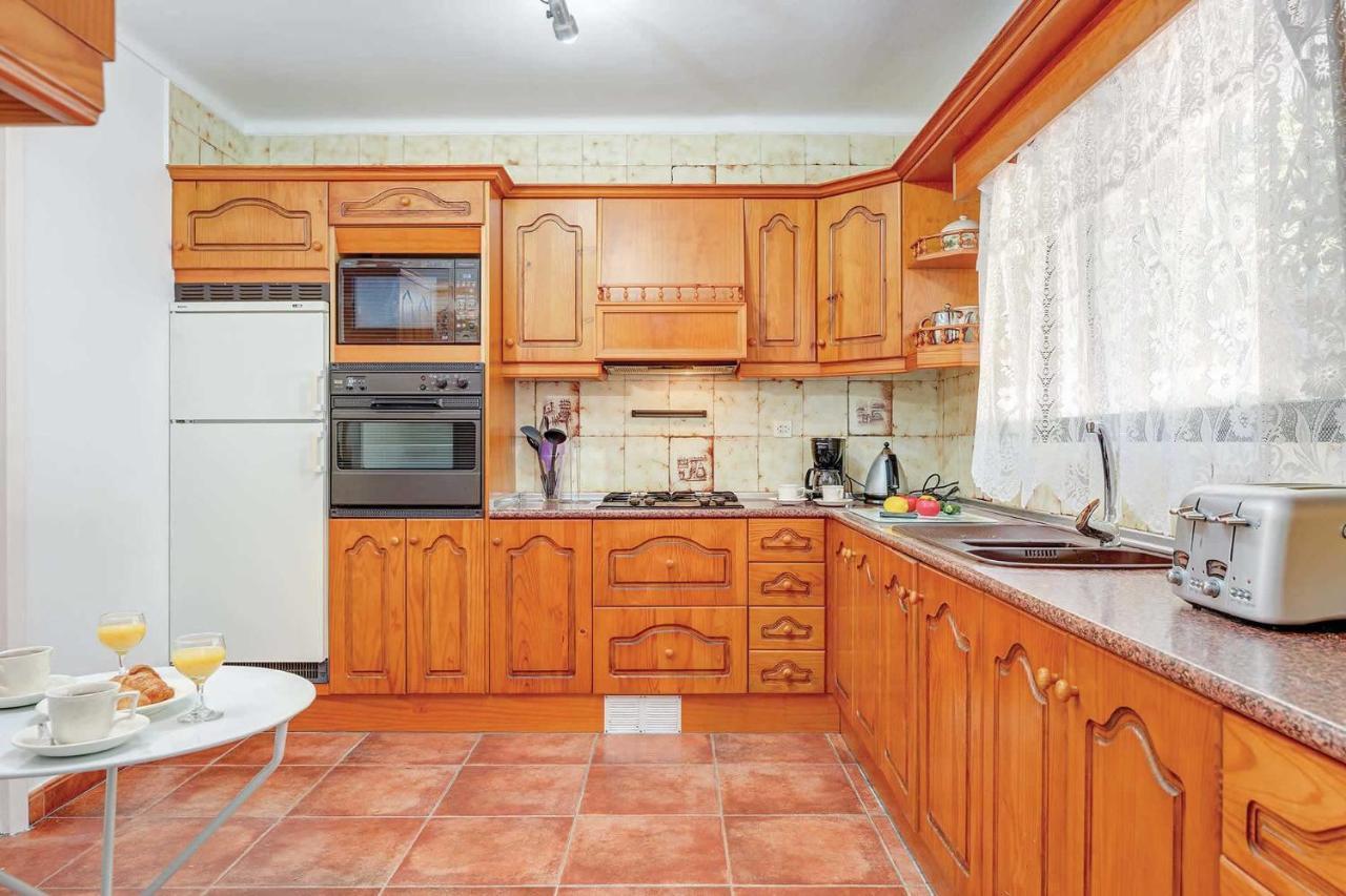 Private Heated Pool, Jacuzzi & 1225m2 Garden In Cipreses * Frigiliana